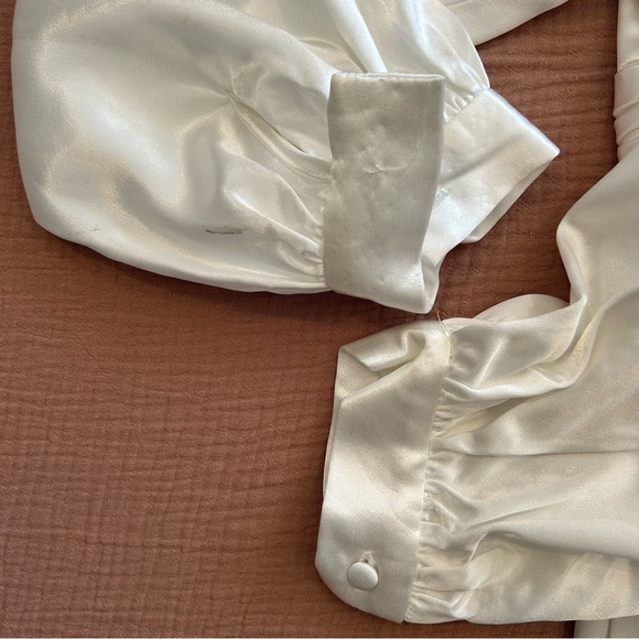 NWT Ieena Mac Duggal White Puff Sleeve Front Twist Deep V Jumpsuit, size 8 - Picture 9 of 11